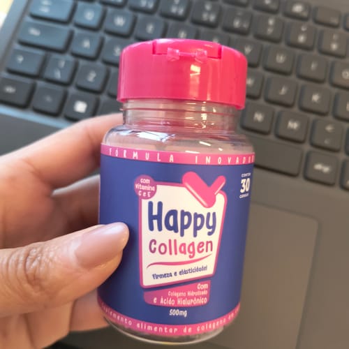 Cliente com produto Happy Hair